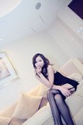 美女车模小乔黑色吊带丝袜诱惑