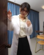 日本美少女木嶋のりこ红色网袜诱惑