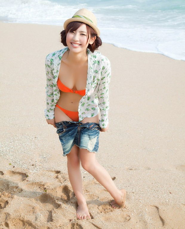 性感模特滝川绫翘臀裸胸诱惑美图