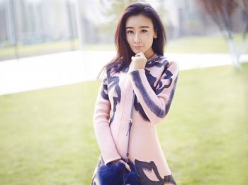 翘臀暧昧诱惑美女高清壁纸