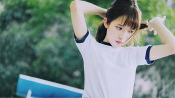 美女校花校园唯美写真图片桌面壁纸