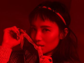 时尚达人宋佳个性写真高清壁纸