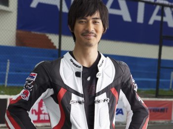 《新天生一对》影视壁纸