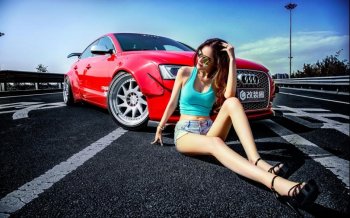 火辣性感美女车模写真壁纸