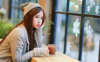 清纯美女高清电脑桌面壁纸下载