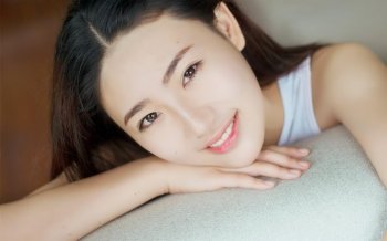 清纯甜美美女写真宽屏壁纸