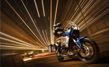 雅马哈超级泰内雷帅气震撼桌面壁纸