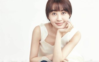 电影《男神时代》主题曲转身李菲儿唯美写真桌面壁纸下载3