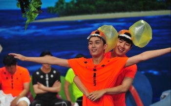 快乐大本营8090制服男神宽屏壁纸