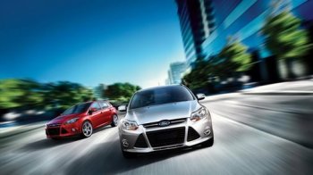 2013款福克斯两厢电脑高清壁纸