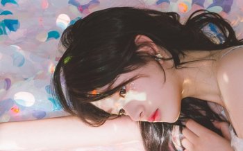 可爱少女唯美写真图片壁纸下载