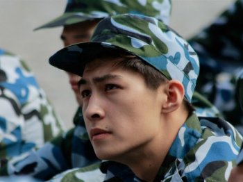 上戏大一新生军训电脑壁纸