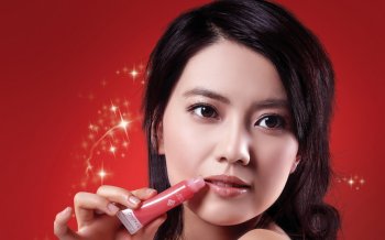 高圆圆图片电脑壁纸之红妆代言