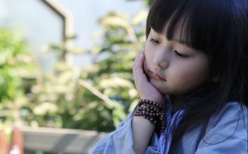 00后萝莉刘楚恬生活照