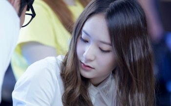 郑秀晶签售会照片