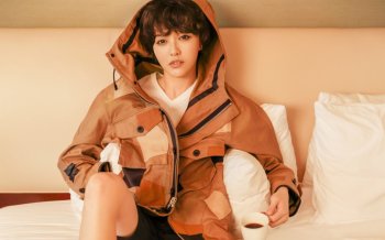 美女明星唐嫣短发率性电脑桌面壁纸图片下载