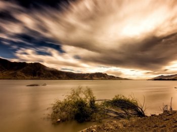 雅鲁藏布江夕阳美景图片电脑壁纸