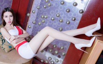 长腿性感美女丝袜诱惑写真图片壁纸