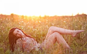 阳光气质欧美美女电脑壁纸