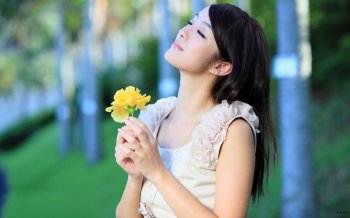 高清清纯美女图片写真win8高清电脑桌面主题壁纸