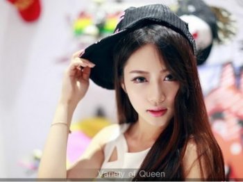 可爱俏皮女生清纯写真壁纸