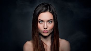 欧美美女肖像高清电脑壁纸