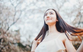 文艺美女清纯写真电脑桌面壁纸下载3