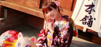 日本女孩，脸，眼睛，微笑，和服，头饰，猫，日本和服美女桌面壁纸