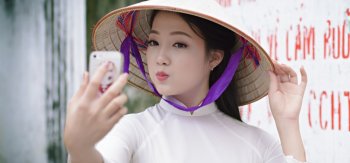 女孩 斗笠 白色衣服 可爱美女自拍桌面壁纸