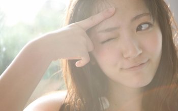 高清萌妹子qq背景图片素材