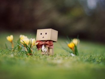 纸箱人ppt卡通背景图片