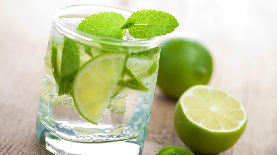 小清新绿色高清背景图欣赏