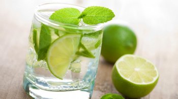 小清新绿色高清背景图欣赏