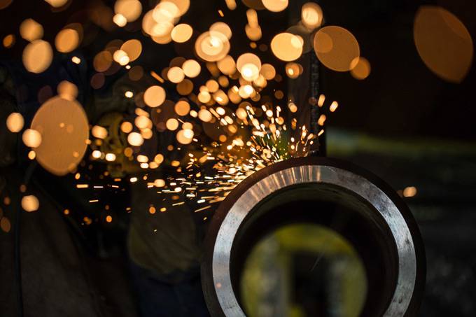 qq星光四射背景墙图片大全2016