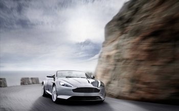 超豪华的阿斯顿·马丁敞篷跑车图片