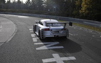 炫酷的赛车款RS奥迪TT图片