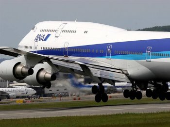 飞机翱翔图片大全