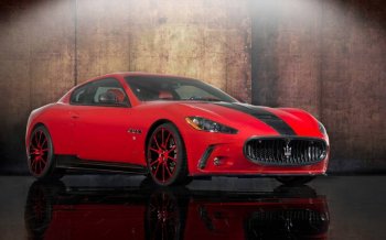 红色玛莎拉蒂跑车高清汽车壁纸