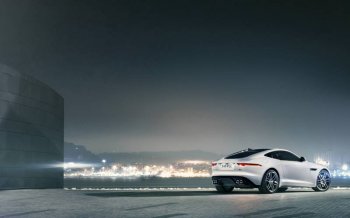 捷豹F-TYPE R超酷炫跑车驰骋高清壁纸