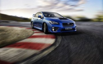 蓝色斯巴鲁翼豹WRXSTI帅气性感上路