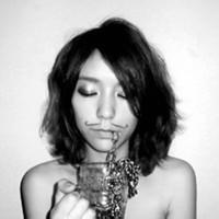 十月最热qq女生黑白头像