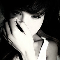 十月最热qq女生黑白头像