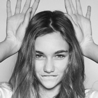 十月最热qq女生黑白头像