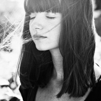 十月最热qq女生黑白头像