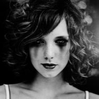 十月最热qq女生黑白头像