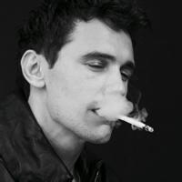 冷酷的非主流男生抽烟头像