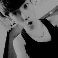 黑白系非主流男生伤感头像图片