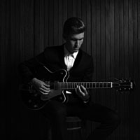 最新欧美帅哥黑白头像图片