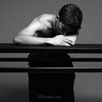 最新欧美帅哥黑白头像图片