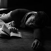 最新欧美帅哥黑白头像图片